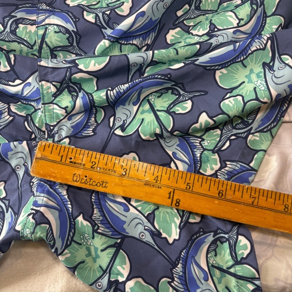 Vineyard Vines Martha's Vineyard Marlin Flowers Chappy Swim Trunks Size XL NEW - Picture 8 of 9